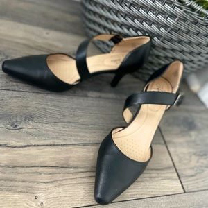 Life stride Suki pump